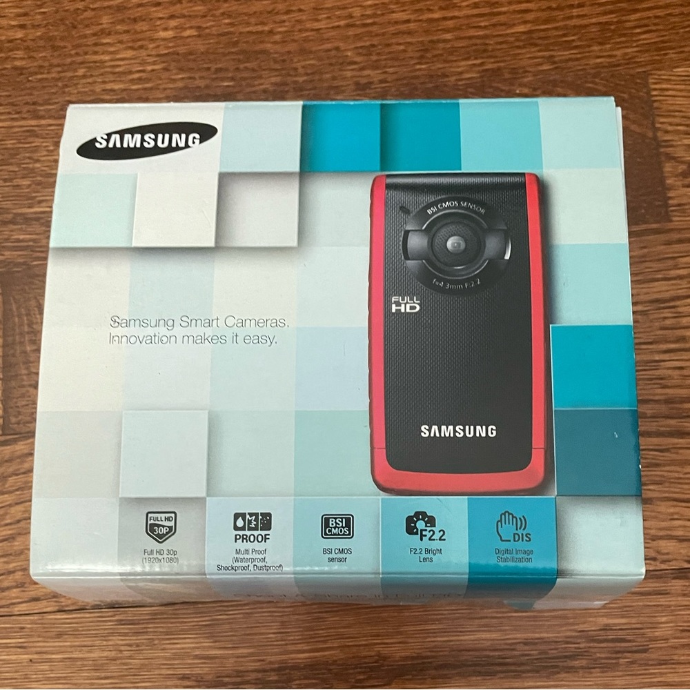 Samsung W 200 waterproof camcorder. Like new
